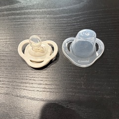 おしゃぶり Cottoli コンビ Birthdayの画像