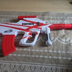 フォートナイト × Nerf ブラスターの画像
