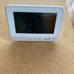 防水9インチ　ワンセグチューナー搭載 ポータブルDVDプレーヤーの画像