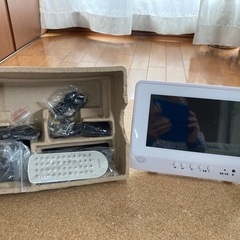 防水9インチ　ワンセグチューナー搭載 ポータブルDVDプレーヤーの画像