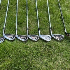TaylorMadeのアイアンセットとウッド、ウエッジの画像