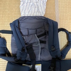 コンビ　抱っこ紐の画像