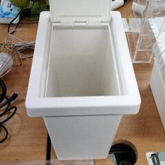 0712-467 IKEA FILUR ゴミ箱の画像