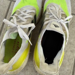 adidas ウルトラブースト　ランニングシューズの画像