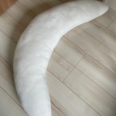 エンジェリーベ　授乳枕　兼　抱き枕 8月末まで出品
の画像
