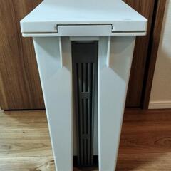 ニトリ　スリムペダルペール　30Lの画像