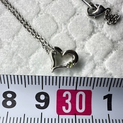 ペリドット付きオープンハートネックレス
の画像