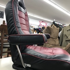 回転座椅子、ゲーミングチェアの画像