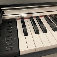 電子ピアノの画像