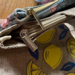 カルディのバッグ（いちご、レモン）の画像