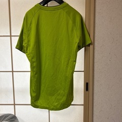 ユニクロUNIQLO速乾TシャツMサイズの画像