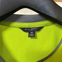 ユニクロUNIQLO速乾TシャツMサイズの画像