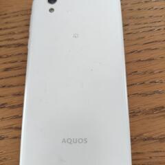 断捨離中　古いスマホ　SH-M04の画像