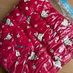 ジュニア掛け布団🎀ハローキティの画像