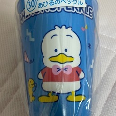 【新品】サンリオポチャッコぬいぐるみ＆あひるのペックルメラミンカップセットの画像