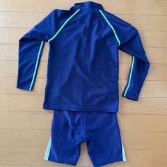 男子水着 PUMA ラッシュガード 長袖 スイム 130cmパンツの画像