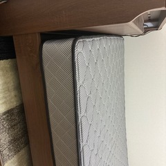 ダブルベッドの画像