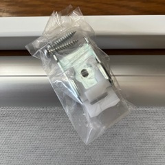 LIXIL製　ロールスクリーン　の画像