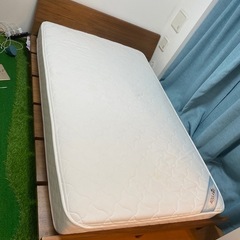 7/31まで！早い者勝ち！LOWYAセミダブルすのこベッドの画像