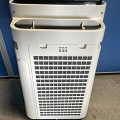 【格安】SHARP 加湿空気清浄機 KC-E50-W 2015年製 通電確認済み 早い者勝ち 引取歓迎 配送OKの画像