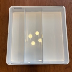 ニトリ　カトラリーケース　縦横伸縮の画像