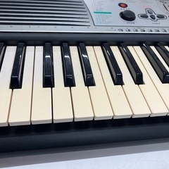A2507-345 ヤマハ電子キーボード PORTATONE PSR-201 61鍵盤 動作確認済み キズ 汚れあり 付属品ありの画像