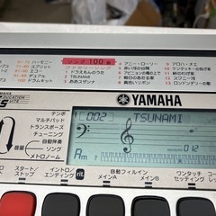 A2507-345 ヤマハ電子キーボード PORTATONE PSR-201 61鍵盤 動作確認済み キズ 汚れあり 付属品ありの画像
