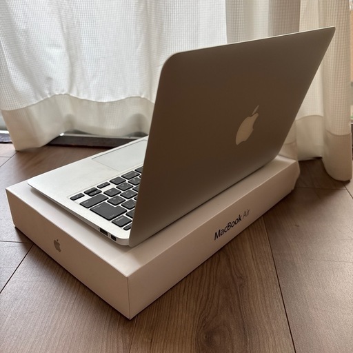 MacBook Air 2012 / Core i7 / メモリ8GB / SSD 512GB / 11-inch