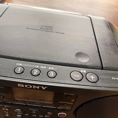 【最終値下げ。引き渡し場所相談可】SONY　CDラジオ ZS-RS81BTの画像
