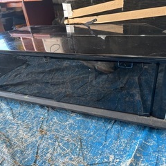 黒色テレビ台の画像