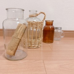 おしゃれな瓶4点セット！まとめ売りの画像