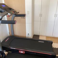 【美品・高機能】JOHNSON 8.1T トレッドミル ランニングマシンの画像