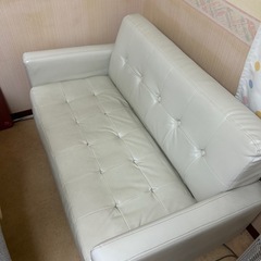ソファの画像