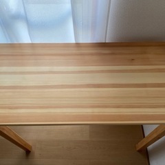IKEA テーブル　バッテルンの画像