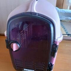 ピンクキャリーケースの画像