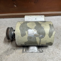 100V0.4kw モーター◇プーリー付き◆機械などの動力源の画像
