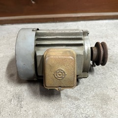日立　3相200V モーター◇プーリー付きの画像