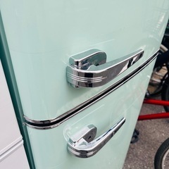 売約済み【武蔵小山店】  2022年製　アイリスプラザ　冷蔵庫　レトロ　可愛い　デザイン　ターコイズブルー　青系　小型　一人暮らし　2ドア　2ドア　単身用　PRR-122D 美品の画像