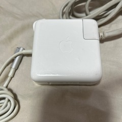 Apple純正　60W MagSafe Power Adapterの画像