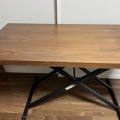 定価5万弱ニトリ★ 美品　昇降ダイニングテーブル