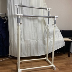 【差し上げます】伸縮ハンガーラック