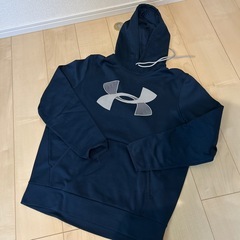 アンダーアーマーパーカー