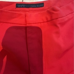 希少品！ZARA 赤色ショートパンツの画像