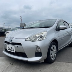 総額43.8万円 トヨタ アクア S 車検2年 HV車 7万キロ台 プッシュスタート バックモニターの画像