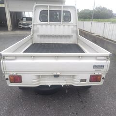 ハイゼットトラック2ＷＤ　16年式　２００４年　８９９５０㎞　フロア5速　エアコンパワステの画像
