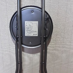不二貿易 チェア パイプチェアー 幅30×奥行46×高さ77㎝ ブラック 合成皮革 VPC 折りたたみ 椅子 スリムの画像