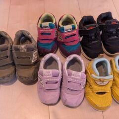 NIKE　VANS 　newbalance　 zara 　無印　adidas靴の画像