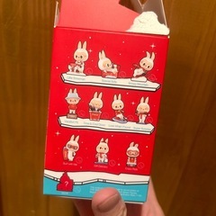 ポップマートラブブコカコーラフィギュアの画像