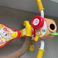 アンパンマン三輪車の画像