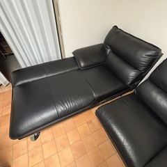 【良品】ニトリ　本革カウチソファー黒　3人掛け　右カウチ　ロゾ4の画像